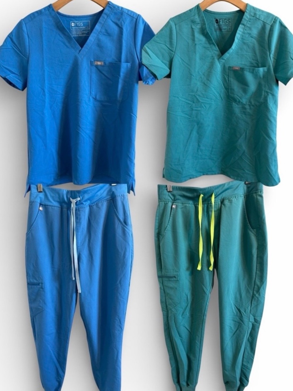 FIGS Jogger Scrub Set BUNDLE in Blue & Aqua 🐬🩵💙 S Tops/M Joggers